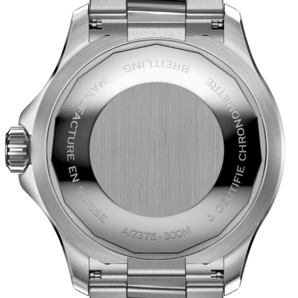 Breitling Superocean Automatic 42 - Stainless Steel On Bracelet - Picture 2 of 2